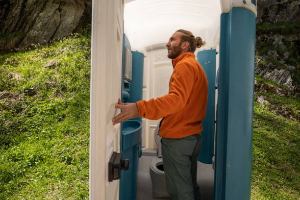 Best Portable toilet rental cost  in Luray, VA
